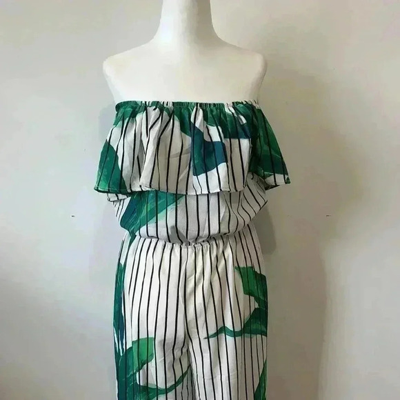 BNWOT Jealous tomato Striped floral  bardot jumpsuit size M - Picture 4 of 4